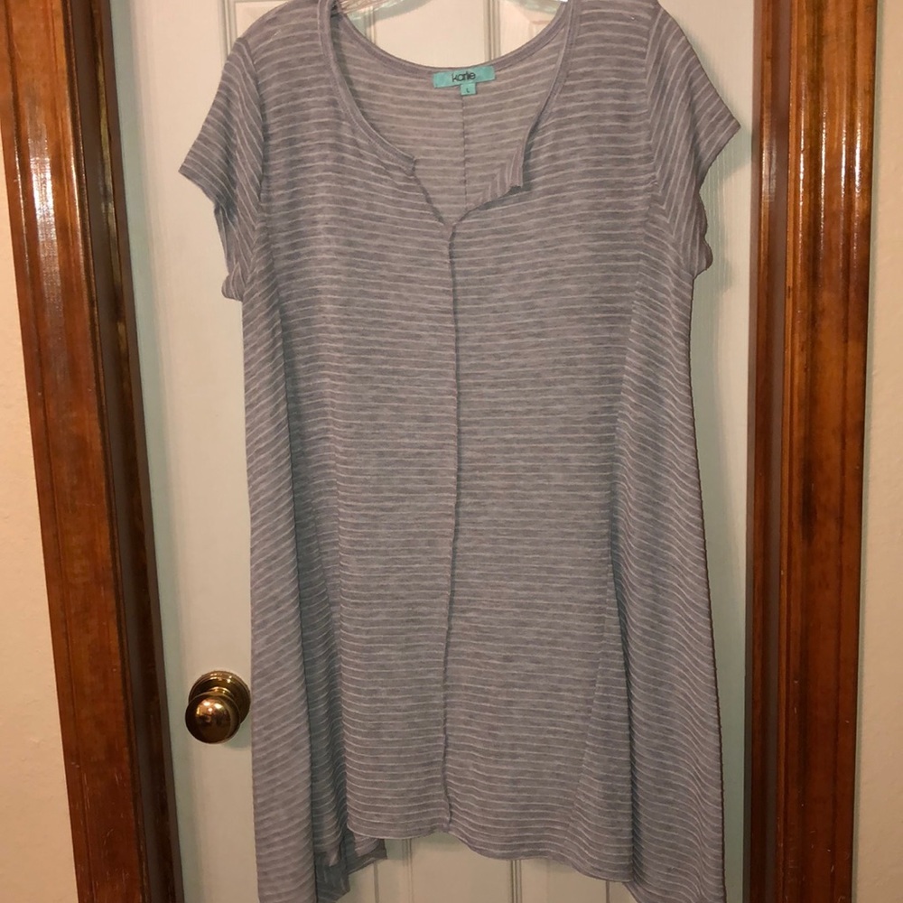 Hi low type top